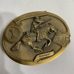 Fort Carson Army 7th Infantry Division VII Military Belt Buckle Excellent condit